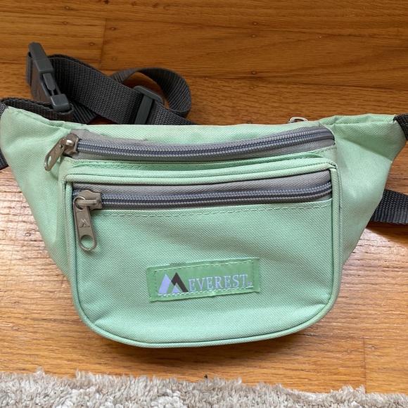 Everest Fanny Pack - Picture 7 of 12